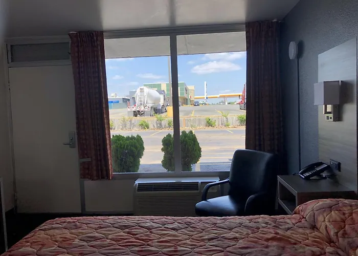 Mid Continent Inn