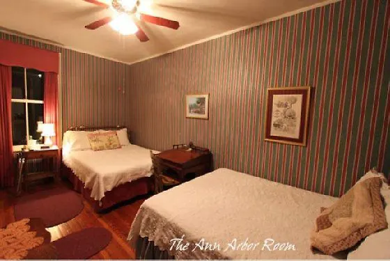 Royal Inn Columbia/Fort Jackson