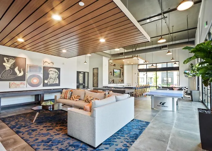 Bluebird Suites In Menlo Park
