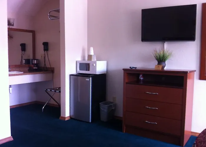 Legacy Inn