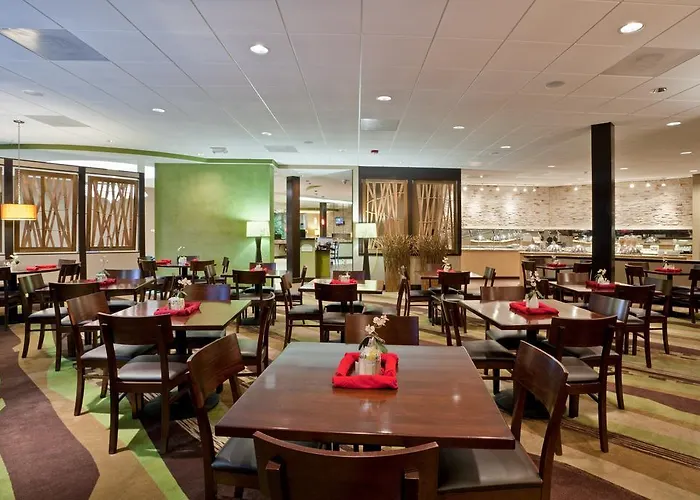 Holiday Inn Olathe Medical Center