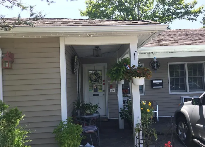 Westhampton Seabreeze Motel
