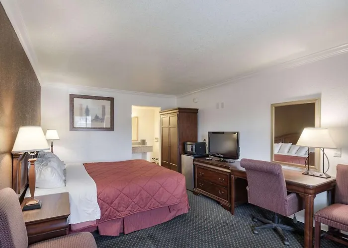 1St Interstate Inn