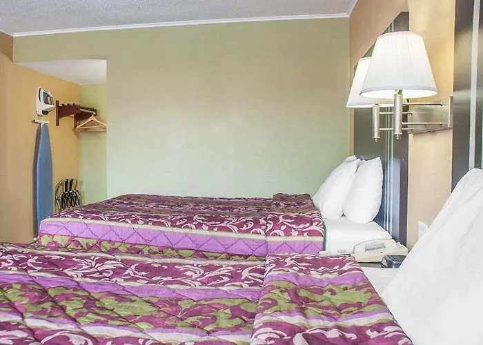 Amherst Inn & Suites