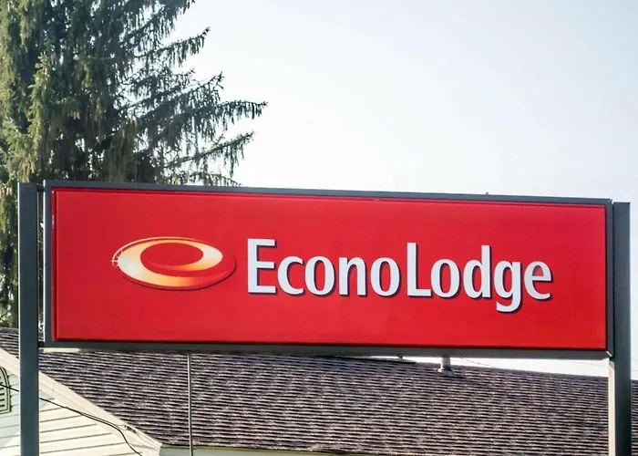Econo Lodge Newton Falls