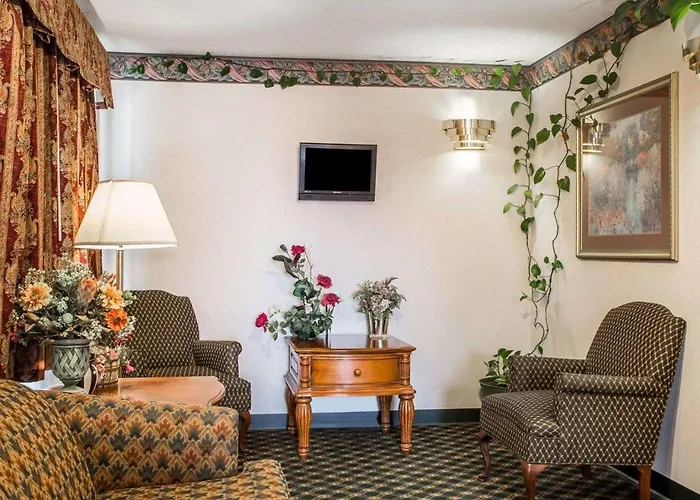 Howard Johnson By Wyndham Montpelier