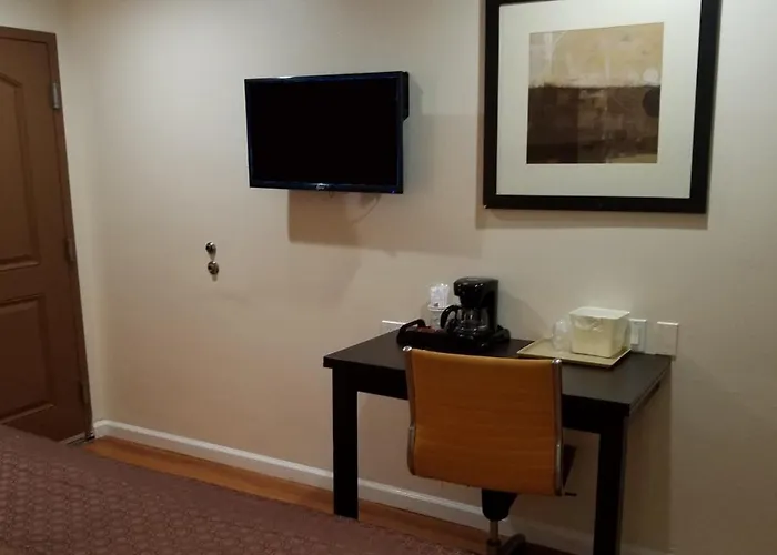 Americas Best Value Inn & Suites Escondido