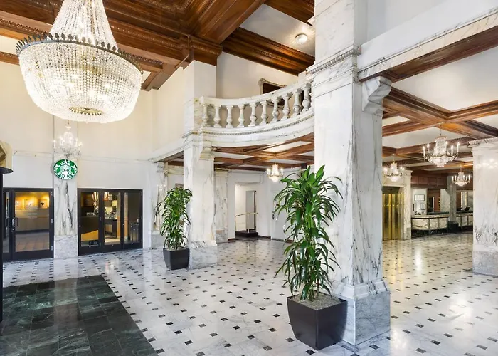 Hotel Whitcomb