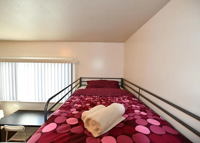Hostel Style Shared Room