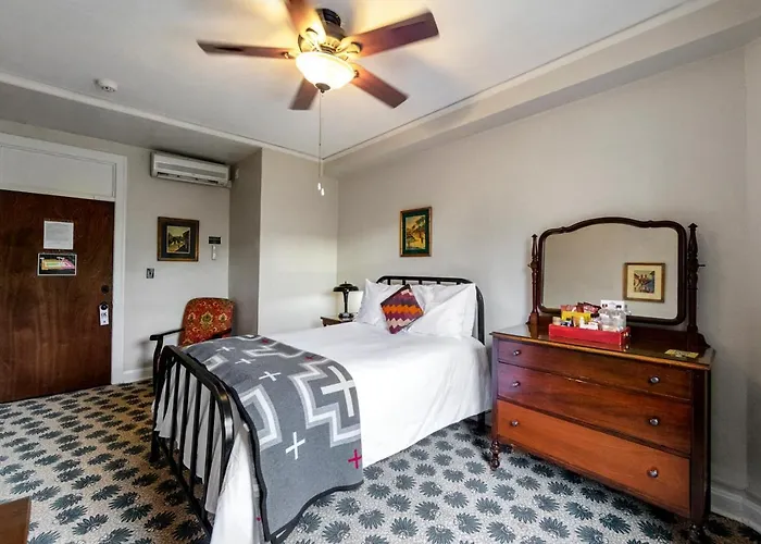 Hotel Congress