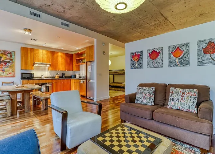 Oak Street Lofts