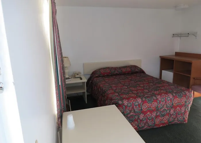 Boone Trail Inn