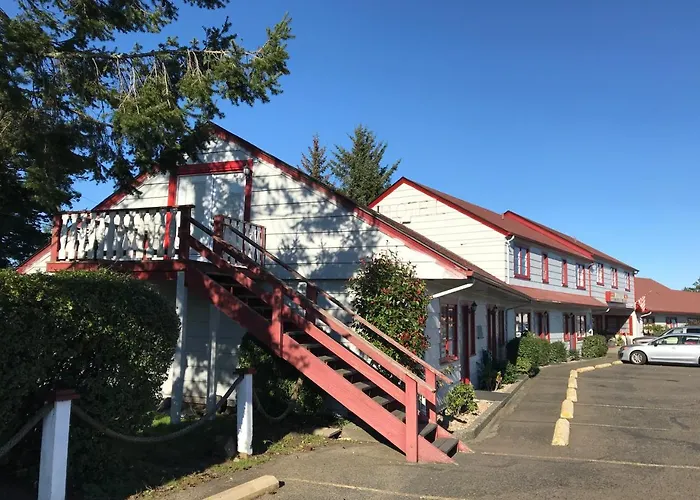 Lighthouse Inn