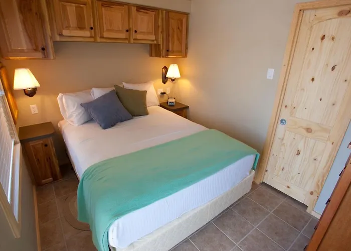 Catherine'S Landing Rv Resort
