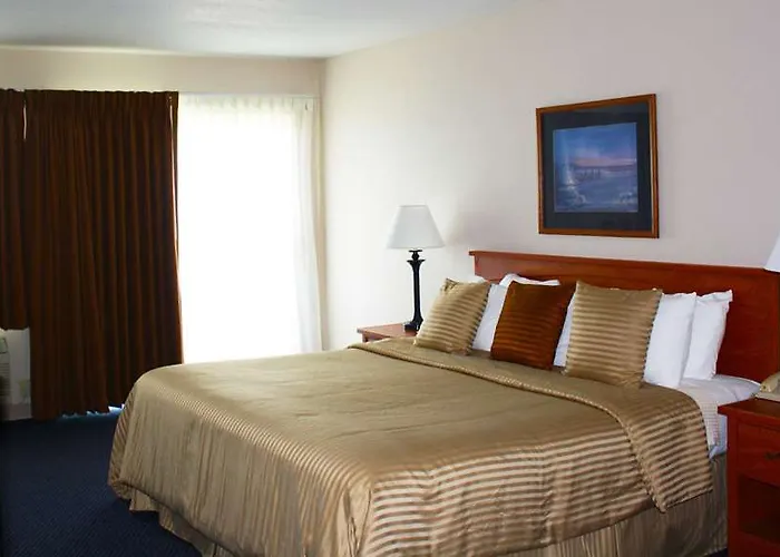Best Western Lakefront Inn & Suites