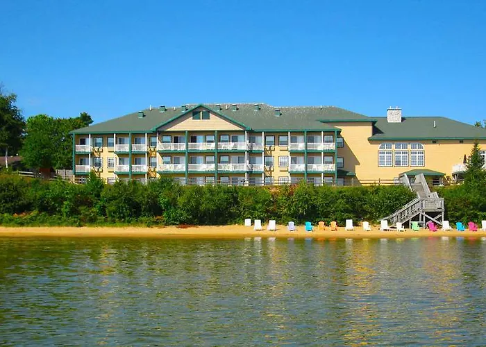 Best Western Lakefront Inn & Suites