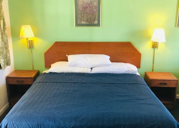 Woodridge Motel