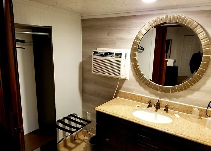 Stucco Lodge