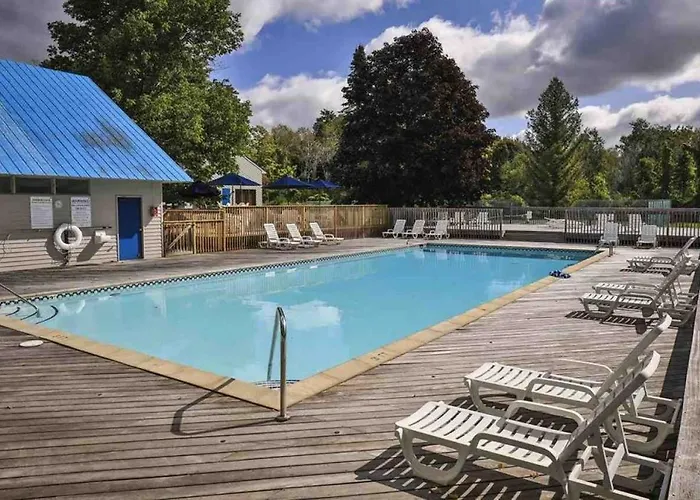 Secluded Harbor Springs Condo