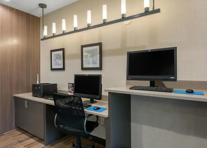 Comfort Suites Fort Lauderdale Airport&Cruise Port