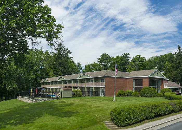 University Inn Academic Suites