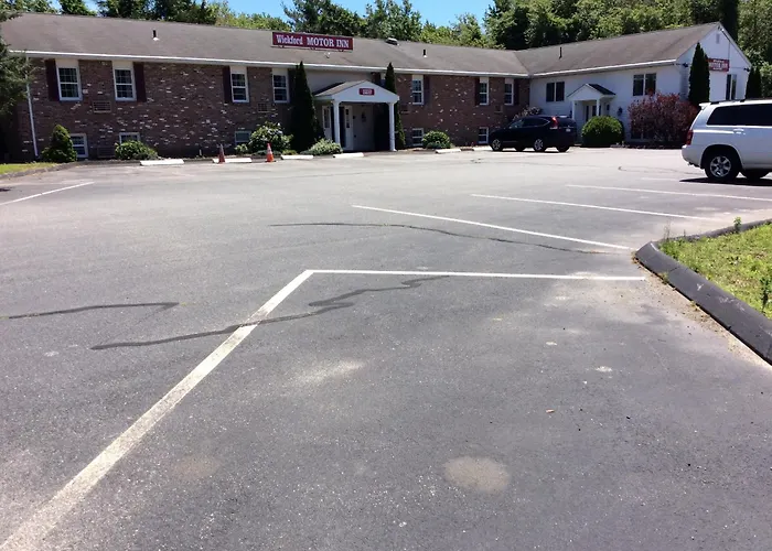 Wickford Motor Inn
