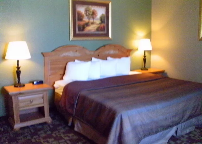 Boarders Inn & Suites - Kearney