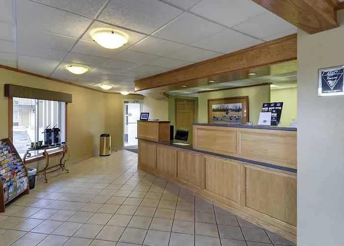 Boarders Inn & Suites - Kearney