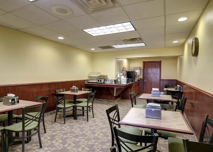 Boarders Inn & Suites - Kearney