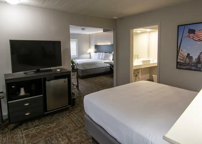 Americana Modern Hotel