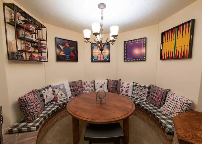Guest Suite At The Red House Basement Attached With Private Entrance
