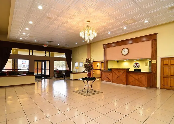 Red Lion Hotel Farmington