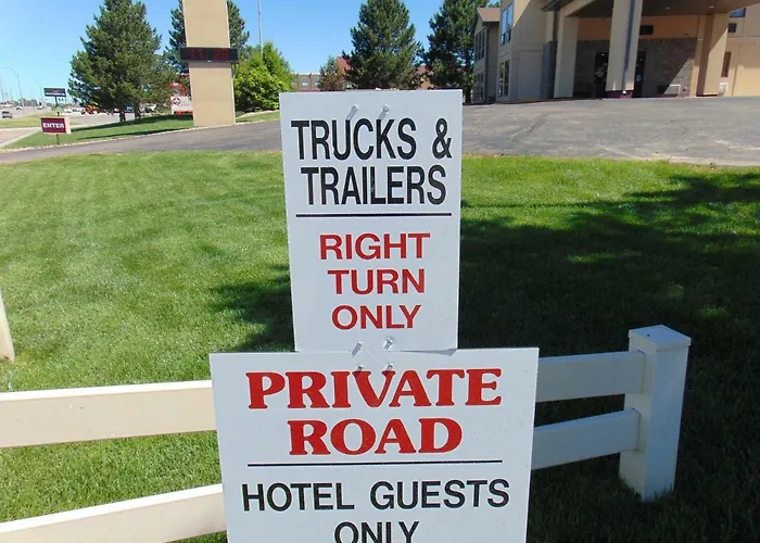 Horse Creek Inn