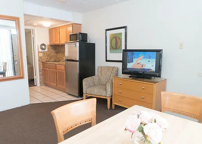 Horizon Motor Inn-Beach Block & Close To Morey'S Piers