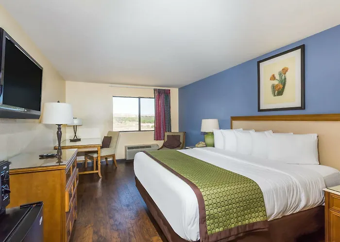 Days Inn By Wyndham Benson