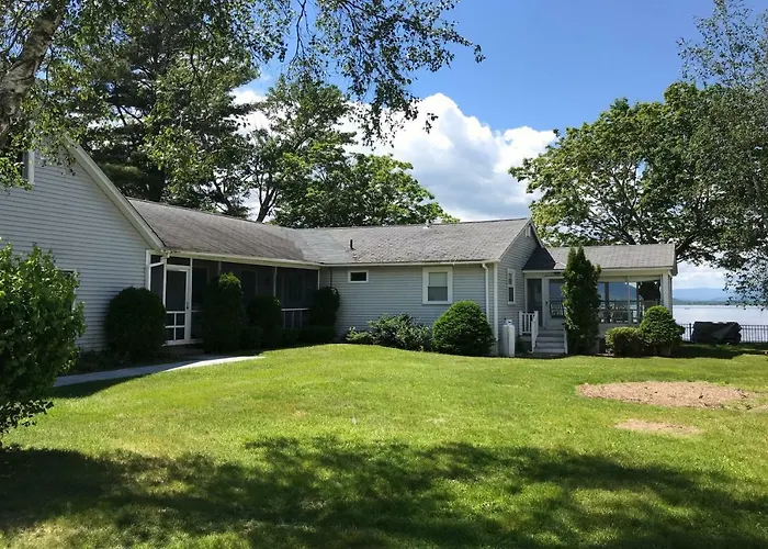 4 Bed 2 Bath Vacation Home In Ossipee