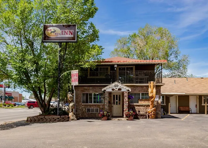 Elk Run Inn