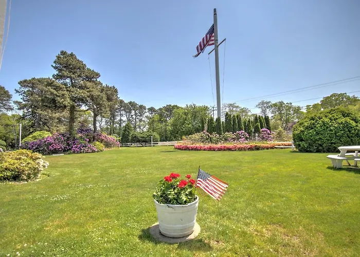Sandy Neck Motel