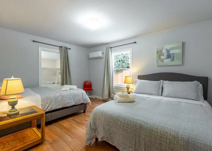 @ Marbella Lane 3Br House In Downtown Redwood City