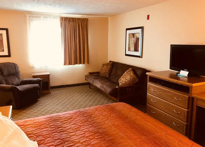 Shenandoah Inn & Suites