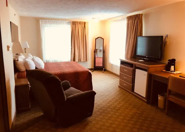 Shenandoah Inn & Suites