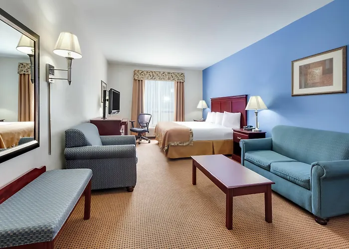 Baymont Inn & Suites Carthage