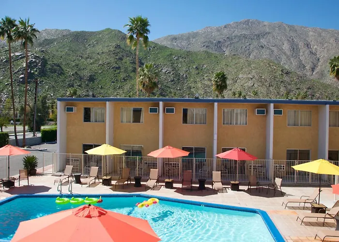 Delos Reyes Palm Springs