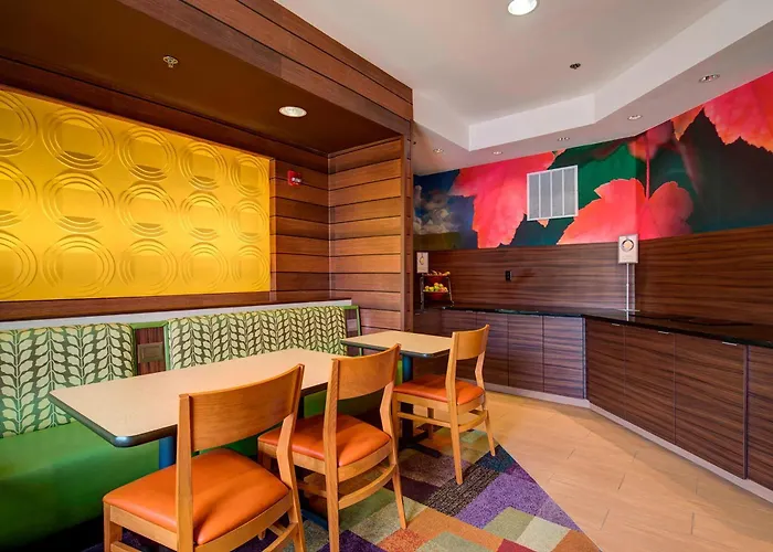 Comfort Inn & Suites Green Bay Stadium Area