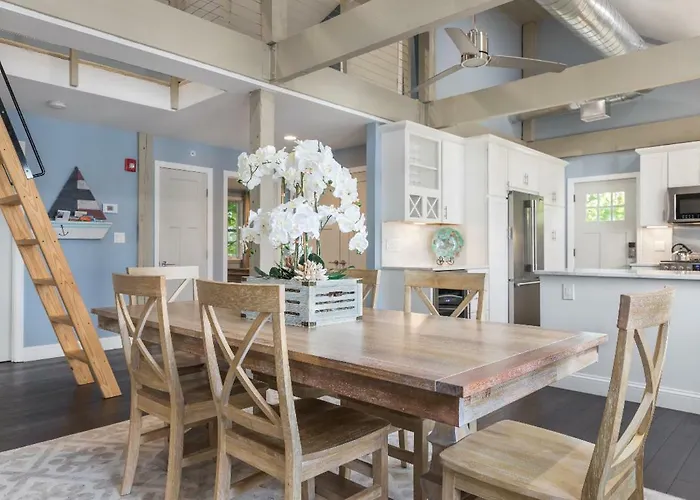 Luxury Marblehead Condo