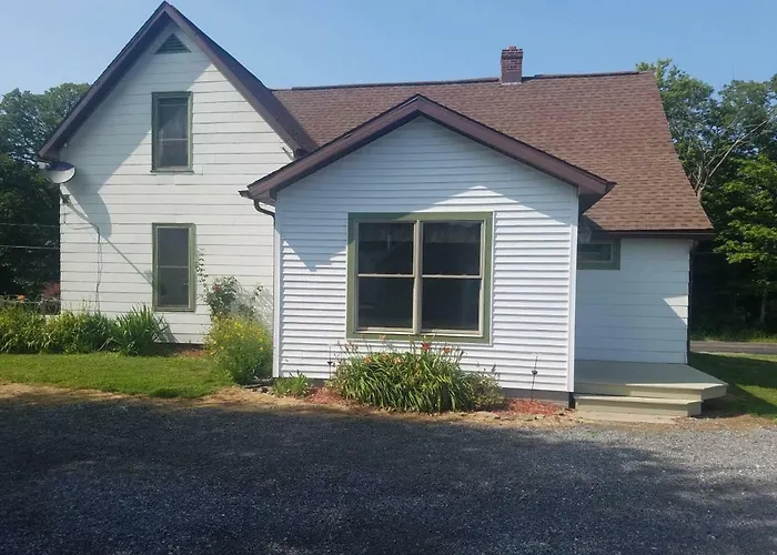 Country Farmhouse Lodge