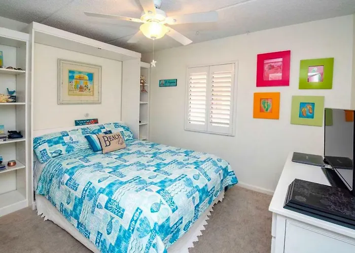 Ocean Life Beach Condo - Only Steps To The Beach