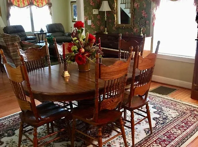 Downtown Abode In The Heart Of The Bourbon Trail