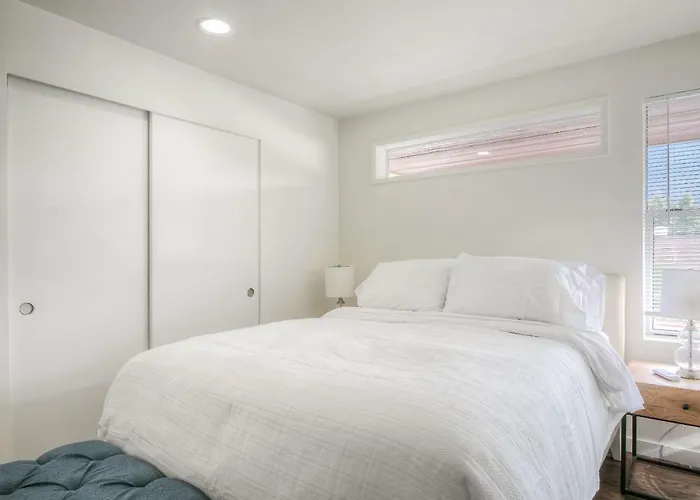 Moon River Suites #5