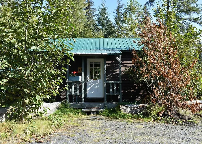 Exit Glacier Lodge